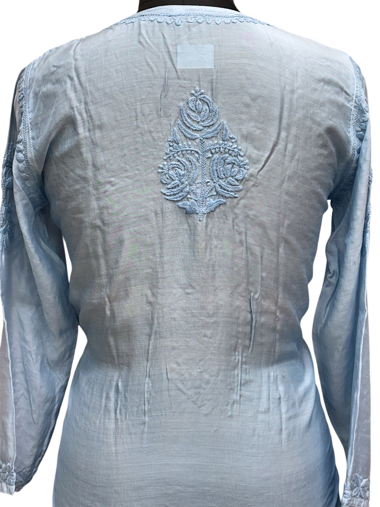 Stunning Muslin Ombre Kurti with Self-Thread 3D Embroidery – Elevate Your Ethnic Wardrobe