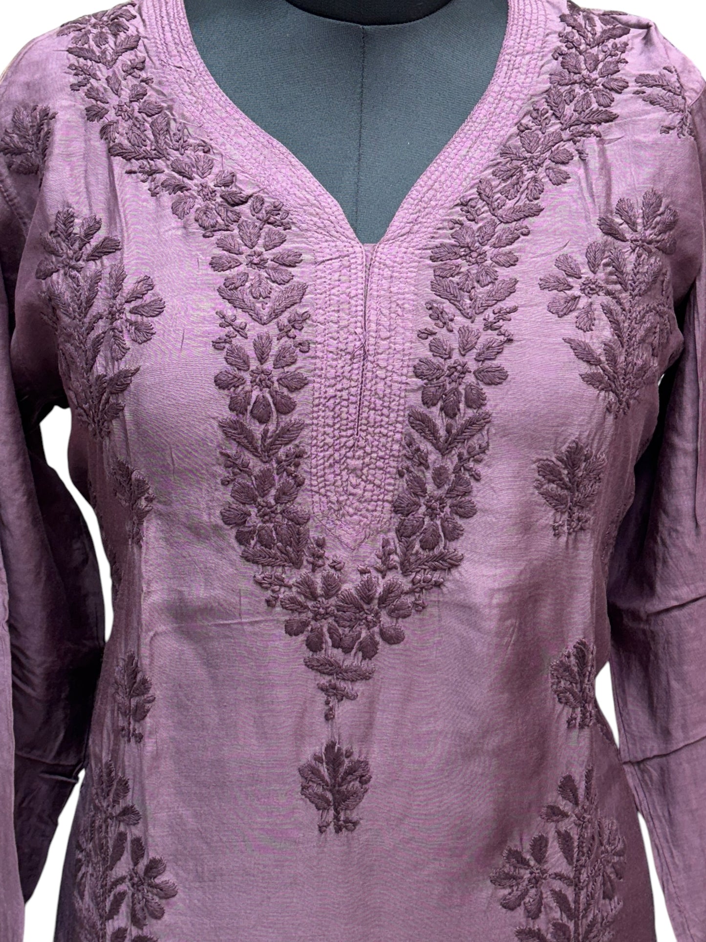 Stunning Muslin Kurti with Self-Thread 3D Embroidery – Elevate Your Ethnic Wardrobe