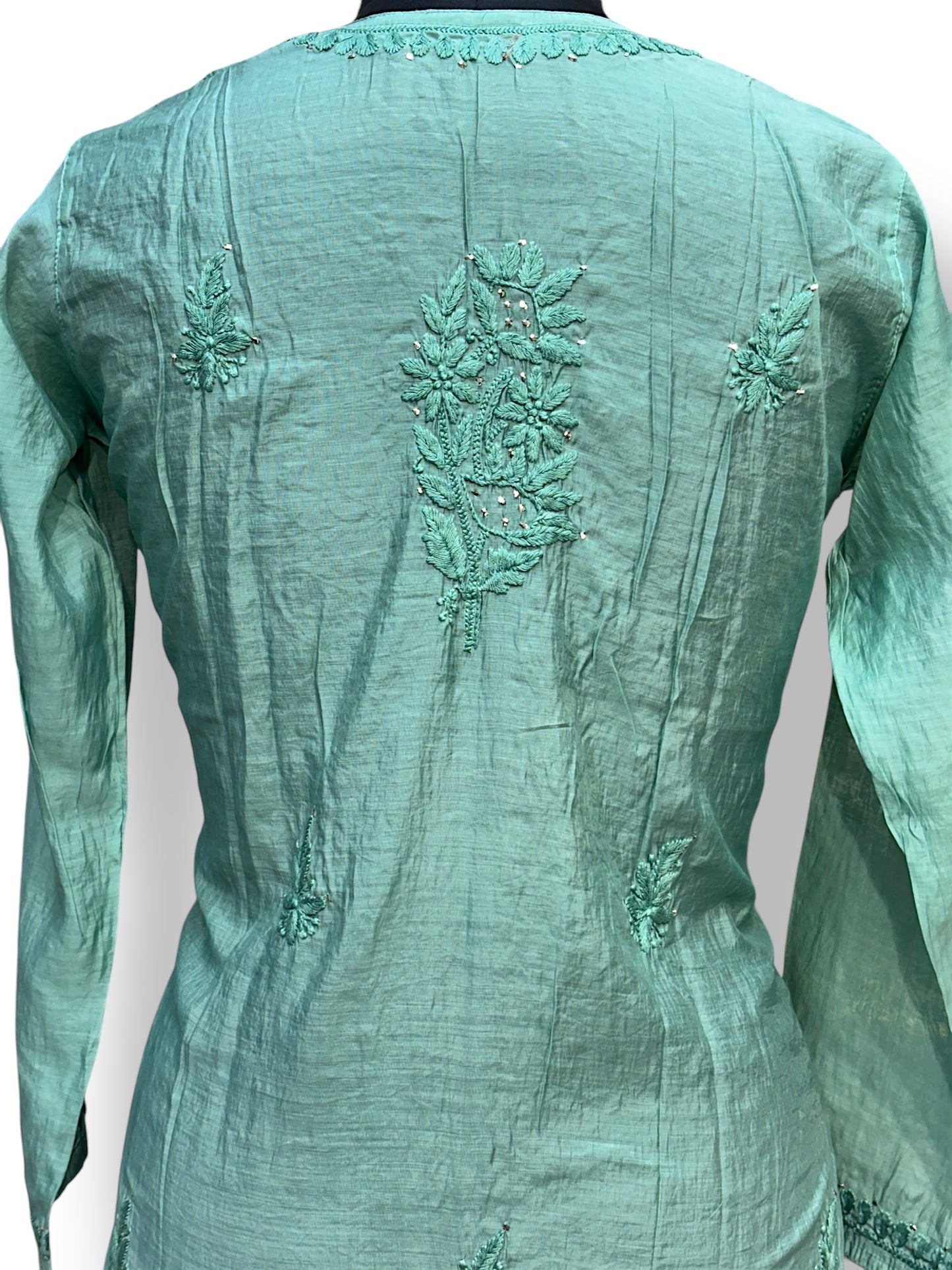 Pure Mul-Chanderi with Intricate 3d & Mukaish Work