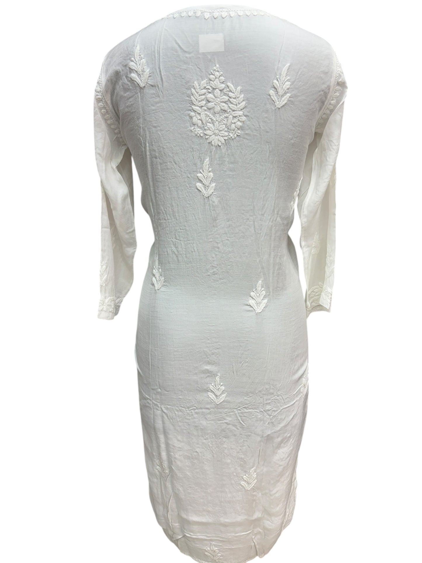 Stunning Muslin White Kurti with Self-Thread 3D Embroidery – Elevate Your Ethnic Wardrobe