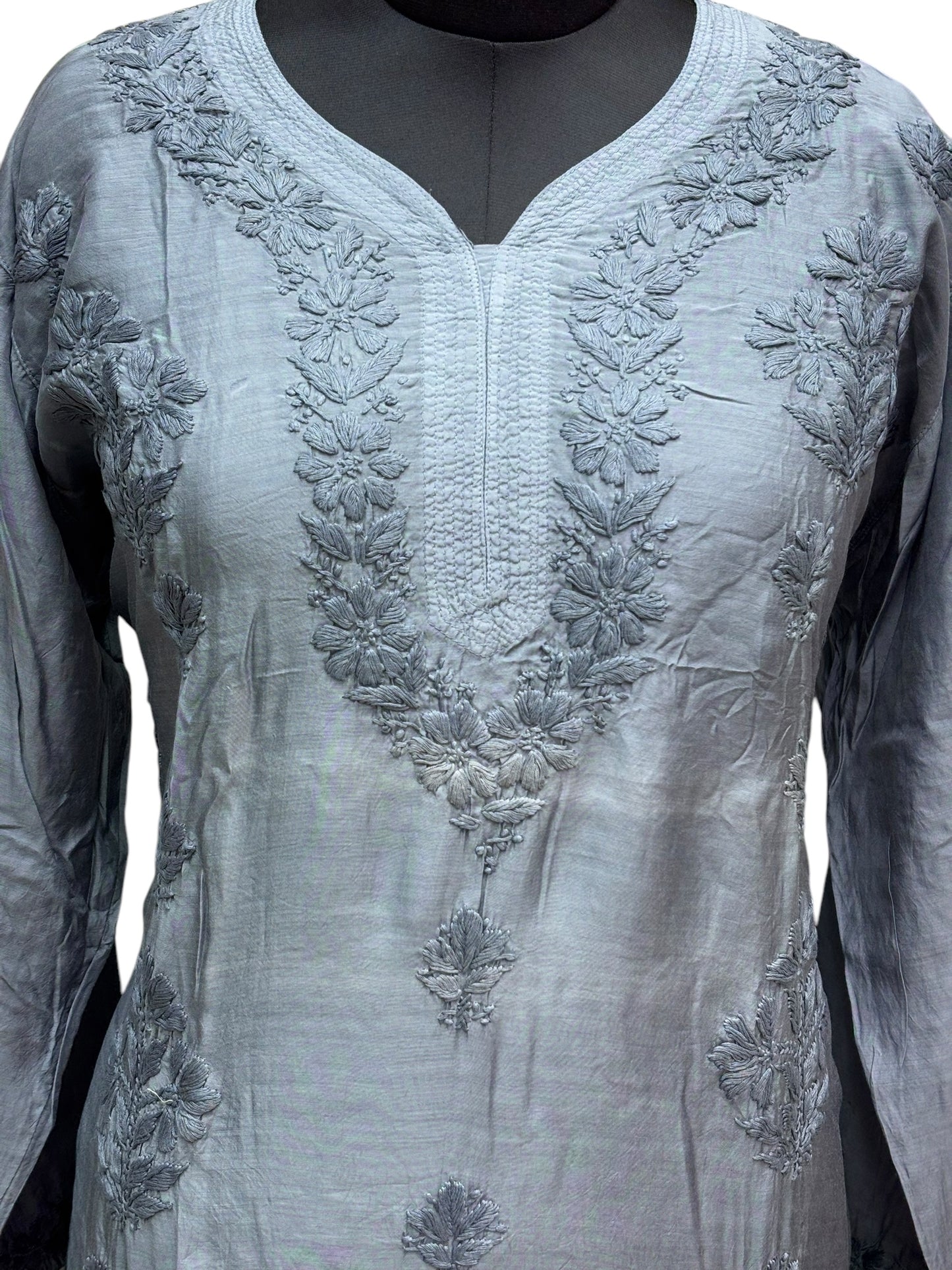 Stunning Muslin Kurti with Self-Thread 3D Embroidery – Elevate Your Ethnic Wardrobe