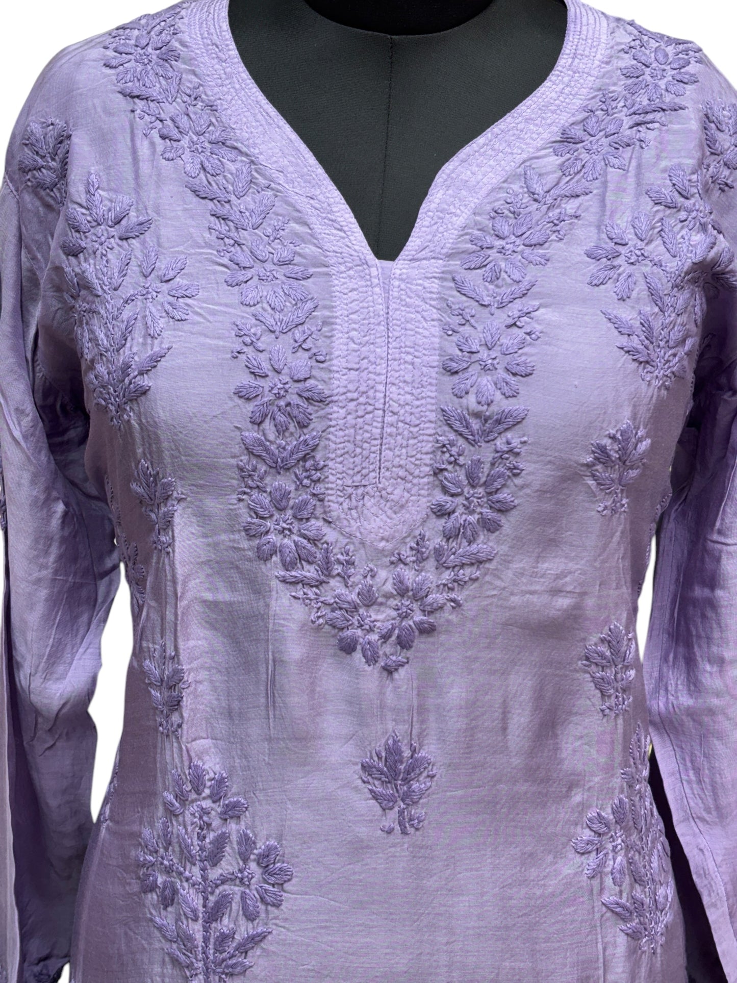 Stunning Muslin Kurti with Self-Thread 3D Embroidery – Elevate Your Ethnic Wardrobe