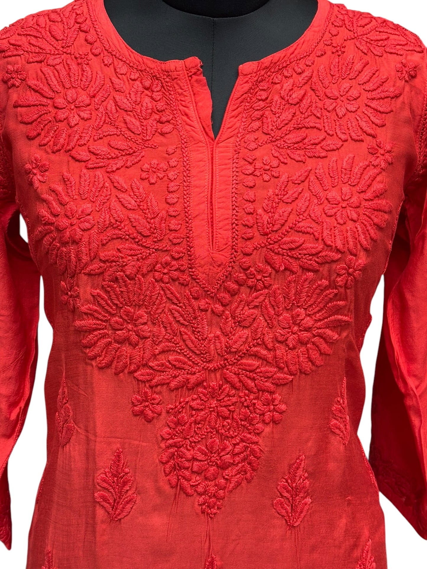 Stunning Muslin Kurti with Self-Thread 3D Embroidery – Elevate Your Ethnic Wardrobe