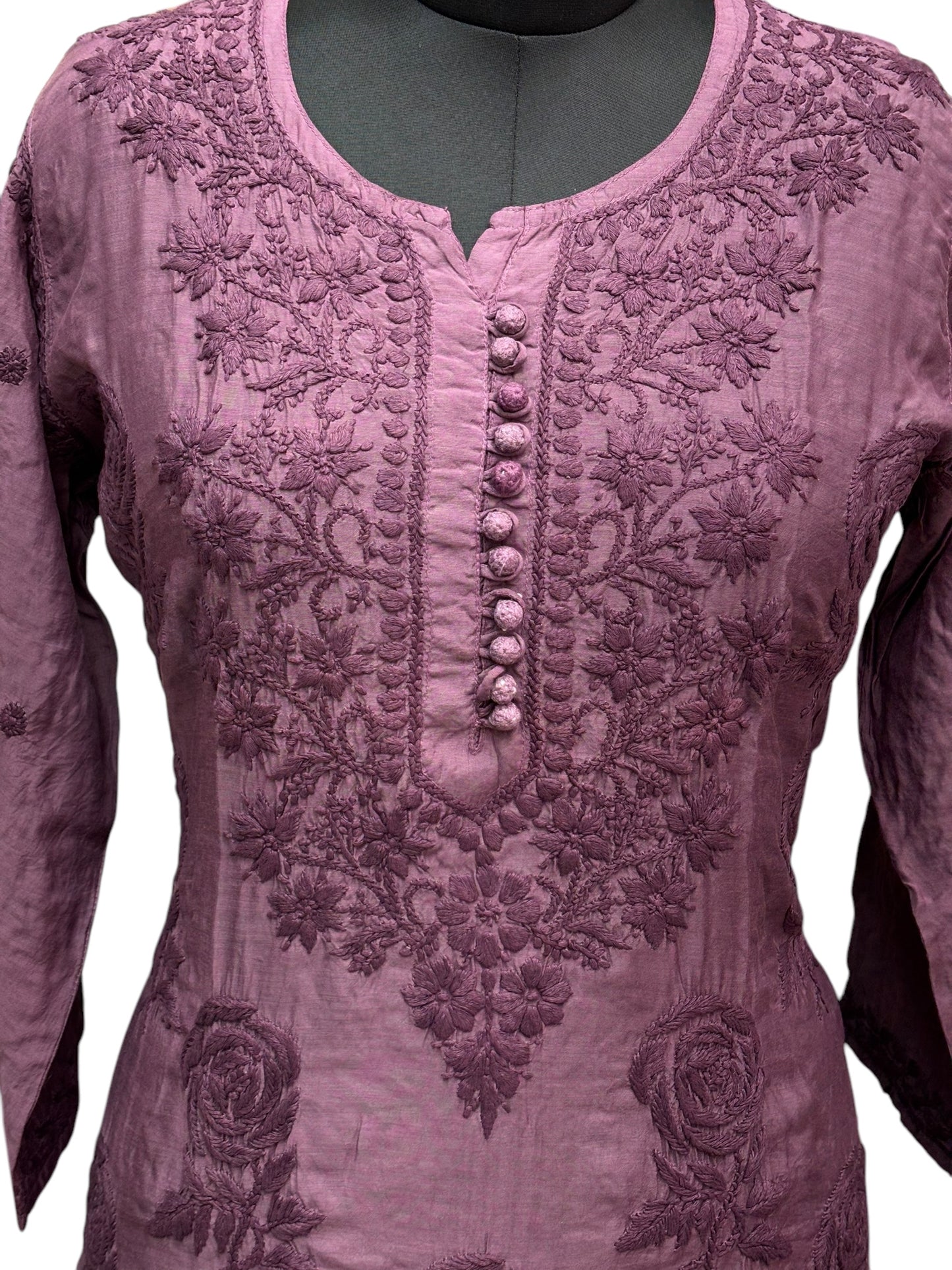 Stunning Muslin Kurti with Self-Thread 3D Embroidery – Elevate Your Ethnic Wardrobe